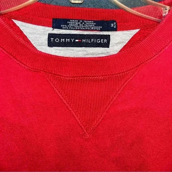 Vintage Tommy Hilfiger crew sz M
Unisex - Picture 2 of 3